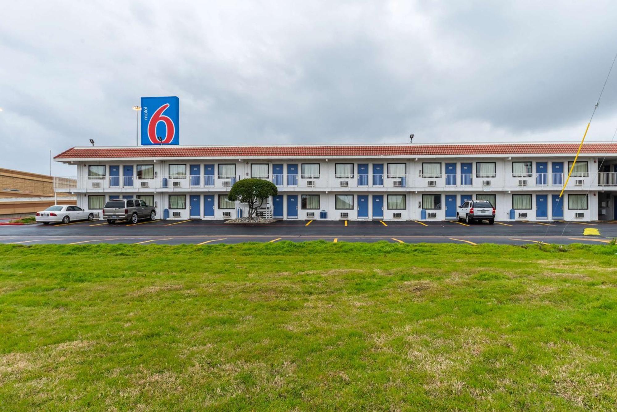 Motel 6-North Richland Hills, Tx Экстерьер фото