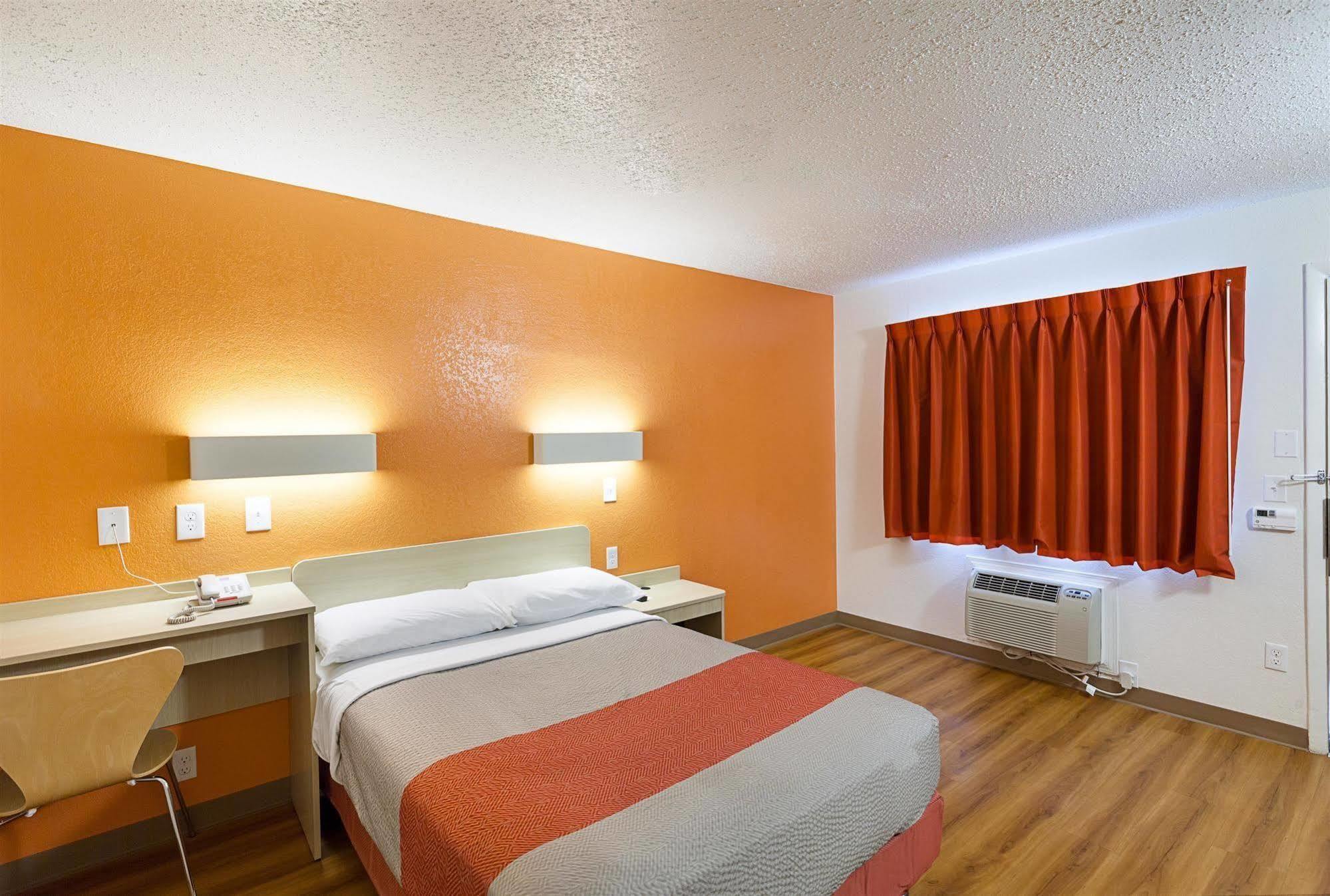 Motel 6-North Richland Hills, Tx Экстерьер фото